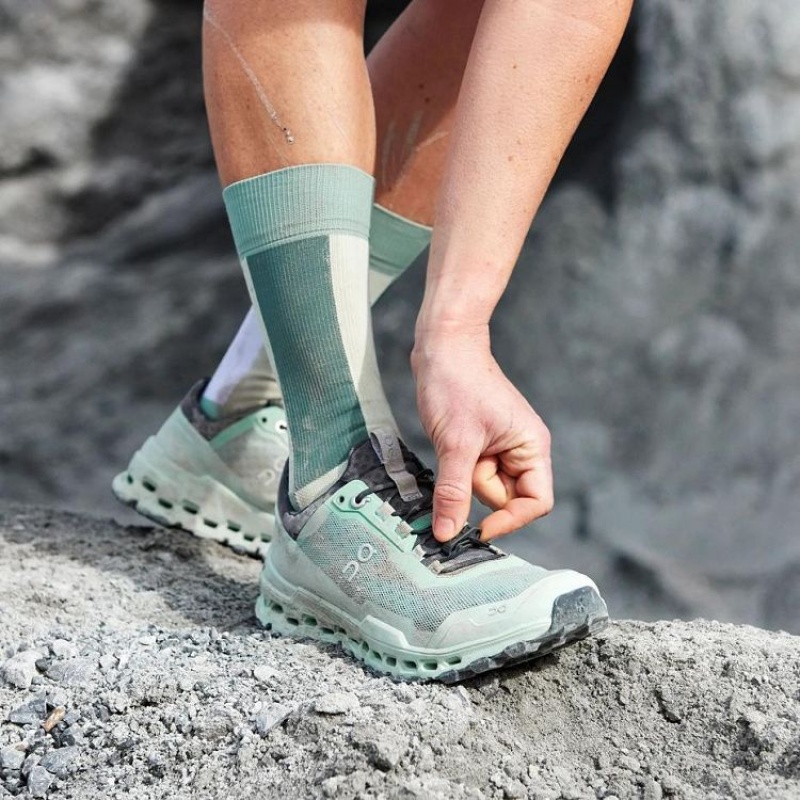 On Running Cloudultra Trailskor Dam Svarta Vita | SE_ON8734